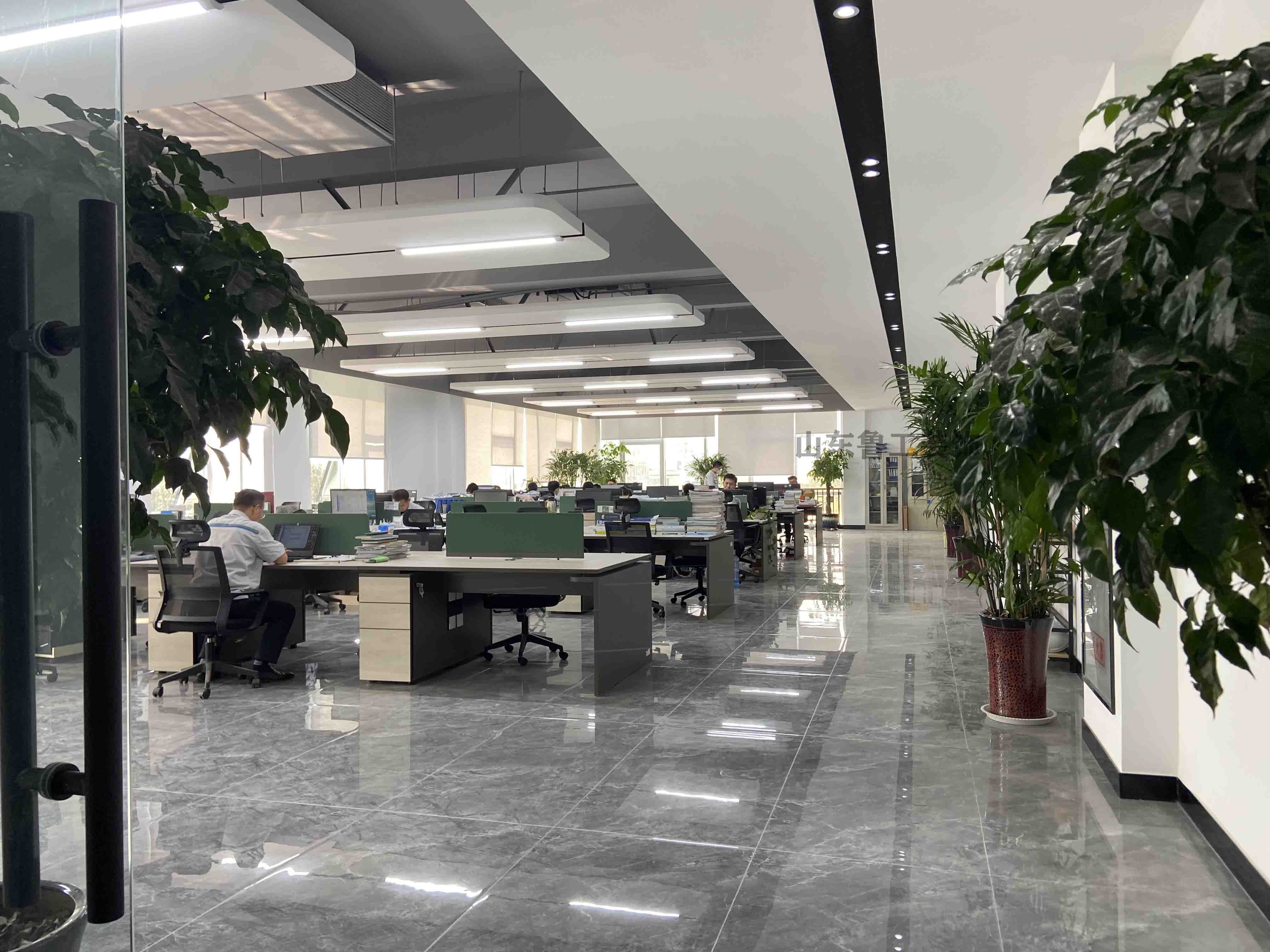 辦公室裝修.jpg 辦公室裝修.jpg